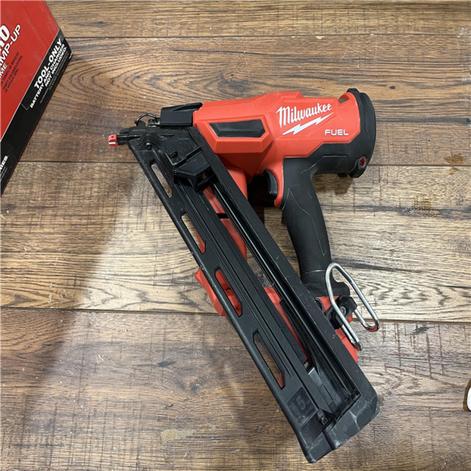 AS-IS Milwaukee 2839-20 M18 FUEL 15 Ga. 18 Volt Brushless Angled Finish Nailer
