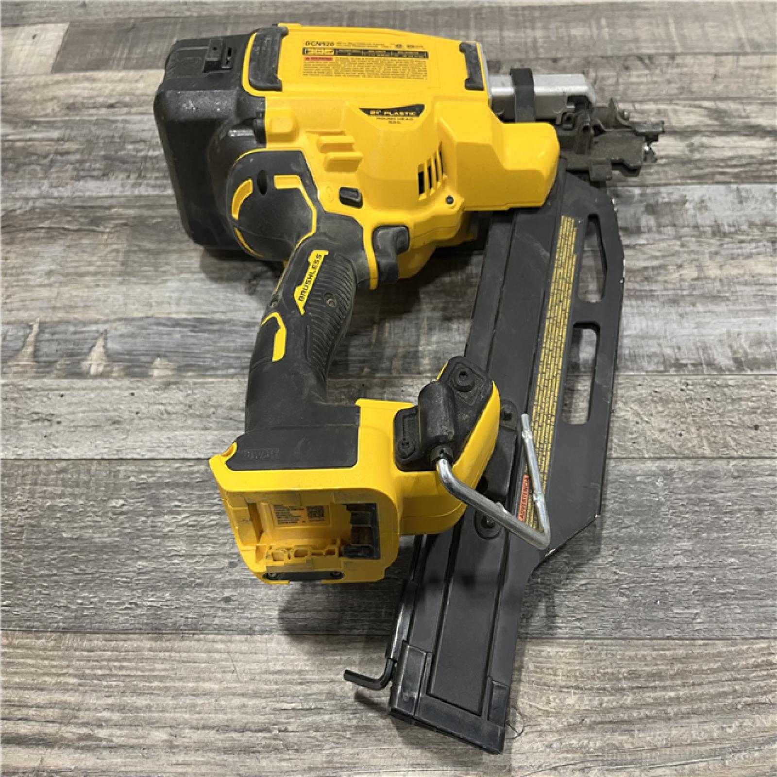 AS-IS DEWALT 20-Volt 21° Cordless Framing Nailer (Tool-Only)