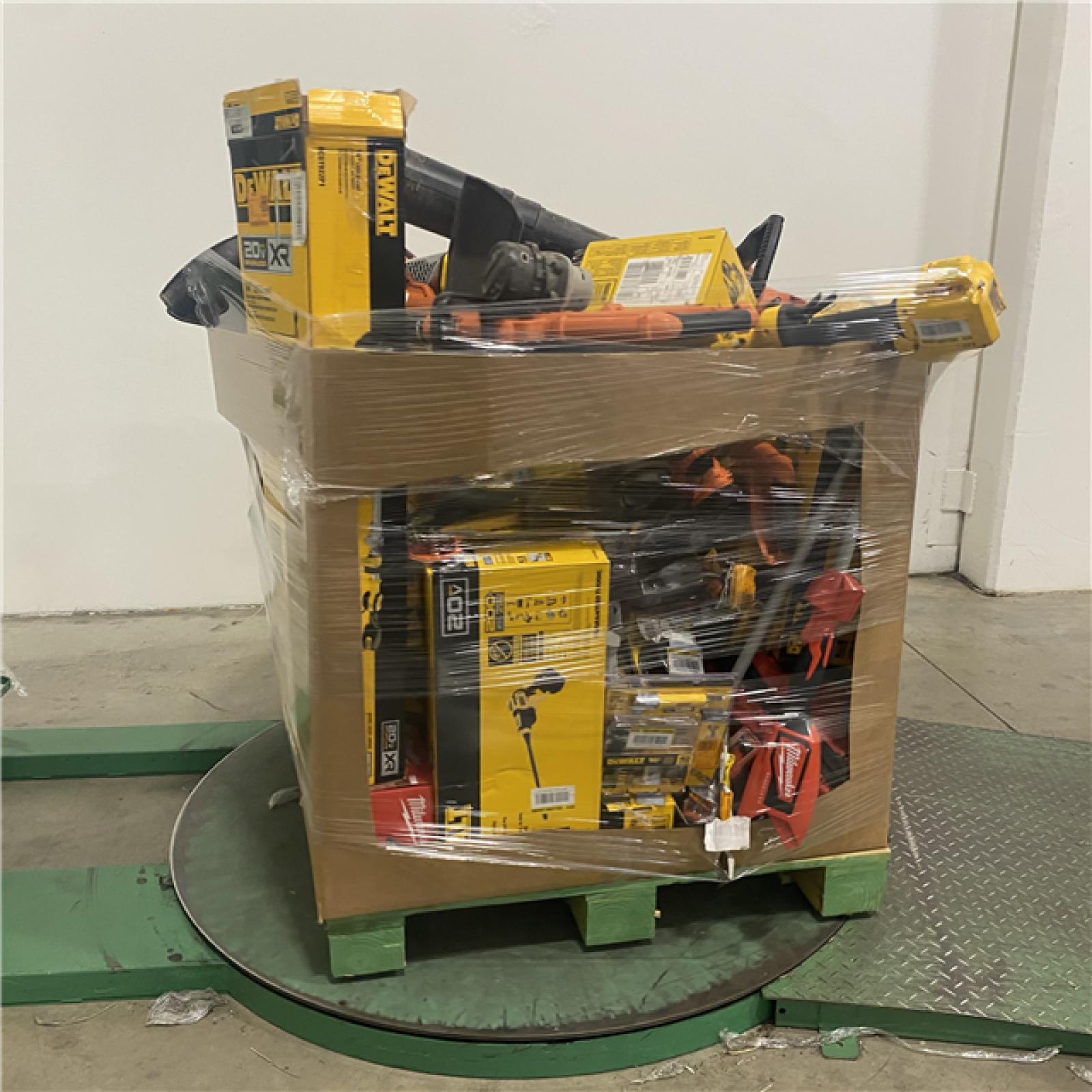 Dallas Location - As-Is Tool Pallet