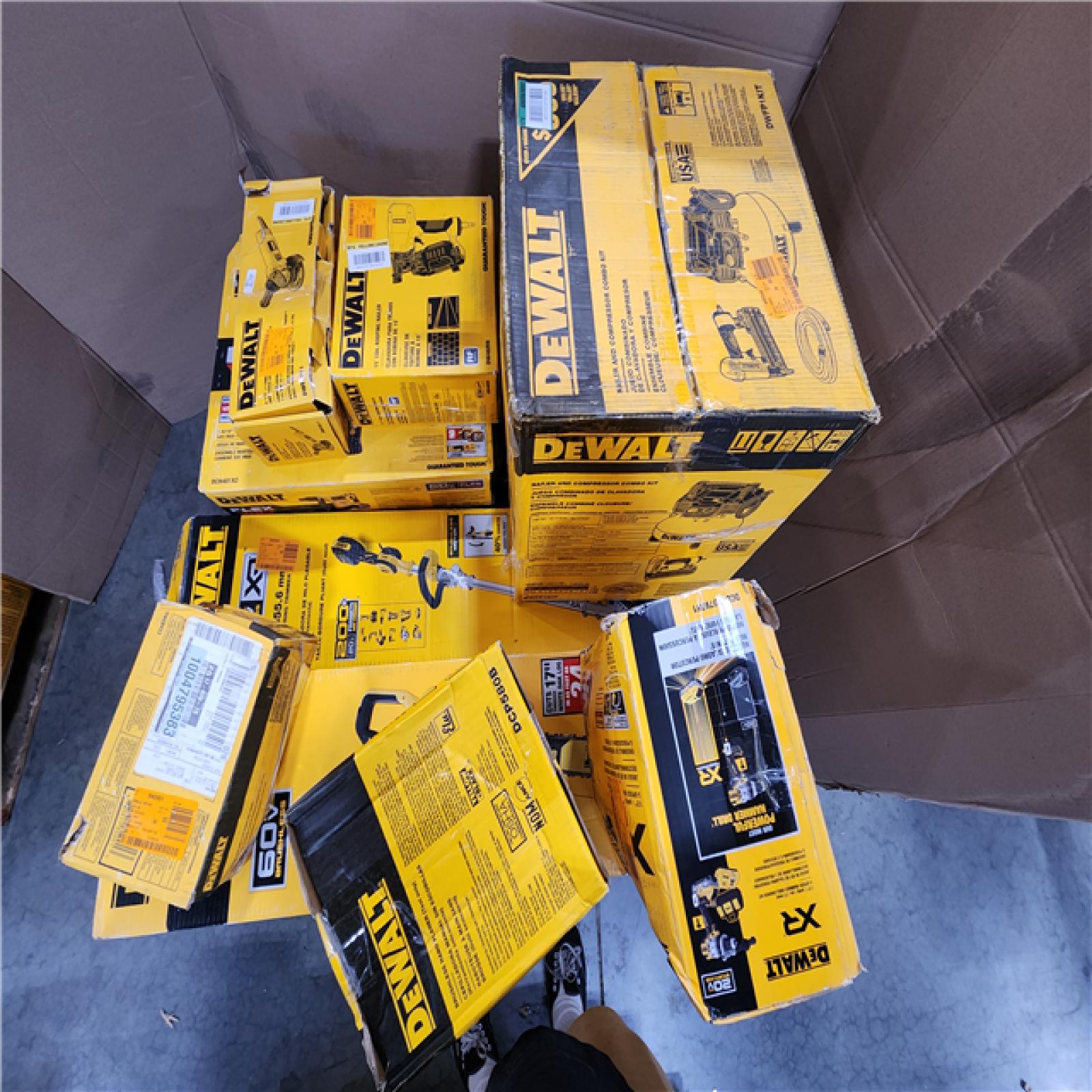 PHOENIX AS-IS TOOL PALLET