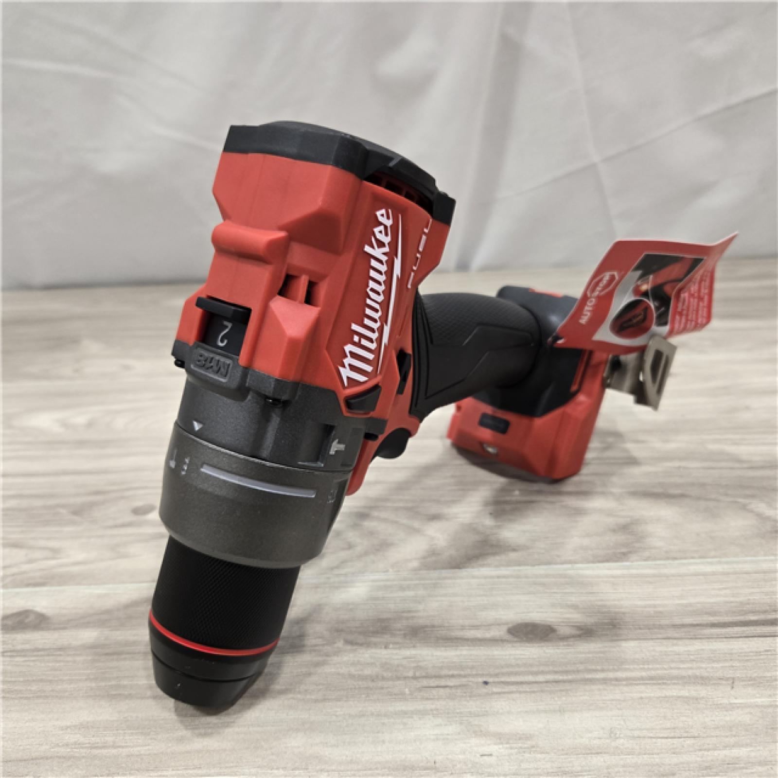 AS-IS Milwaukee 2904-22 Hammer Drill Driver Kit