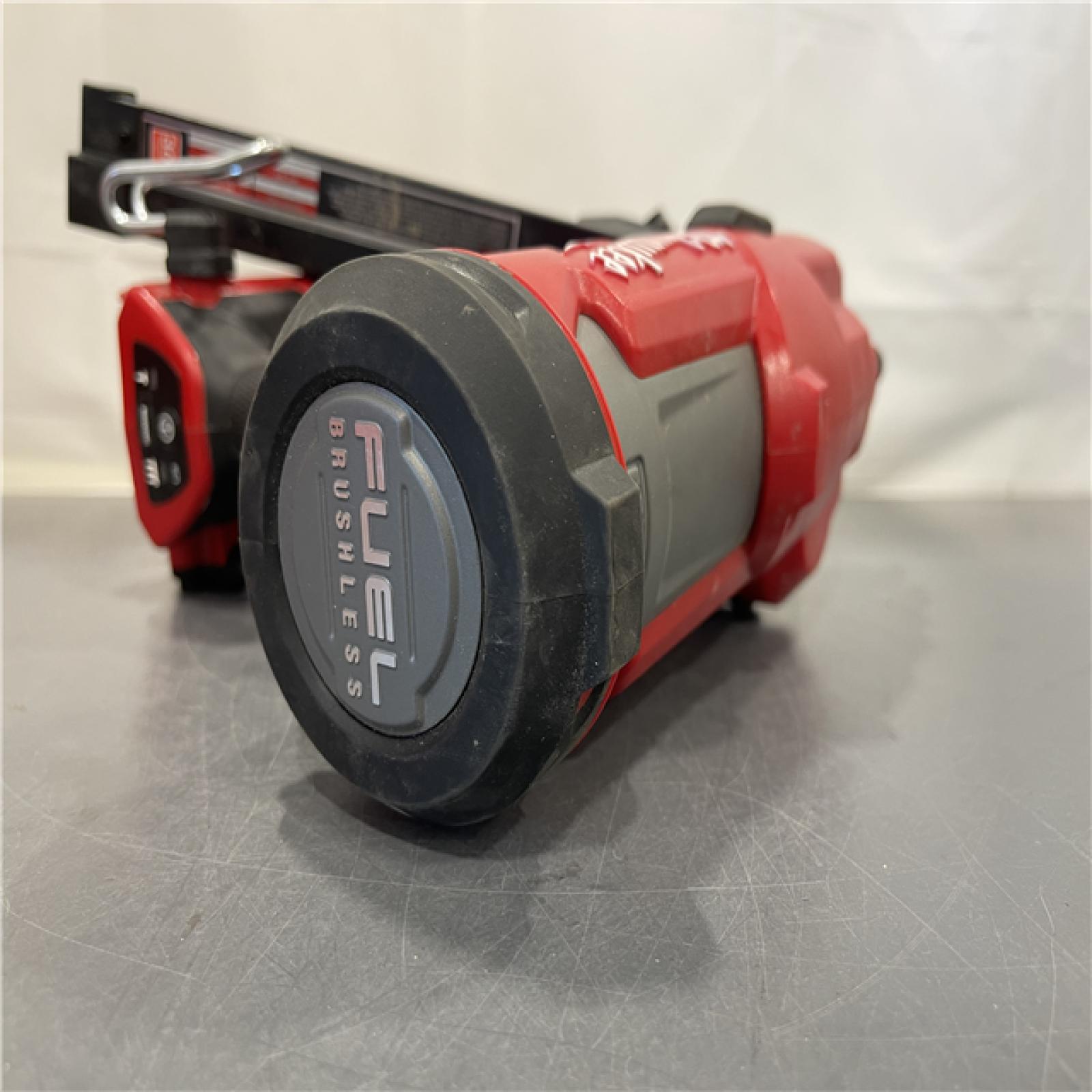 AS-IS - Milwaukee M18 FUEL 3-1/2 in. 18-Volt 30-Degree Lithium-Ion Brushless Cordless Framing Nailer