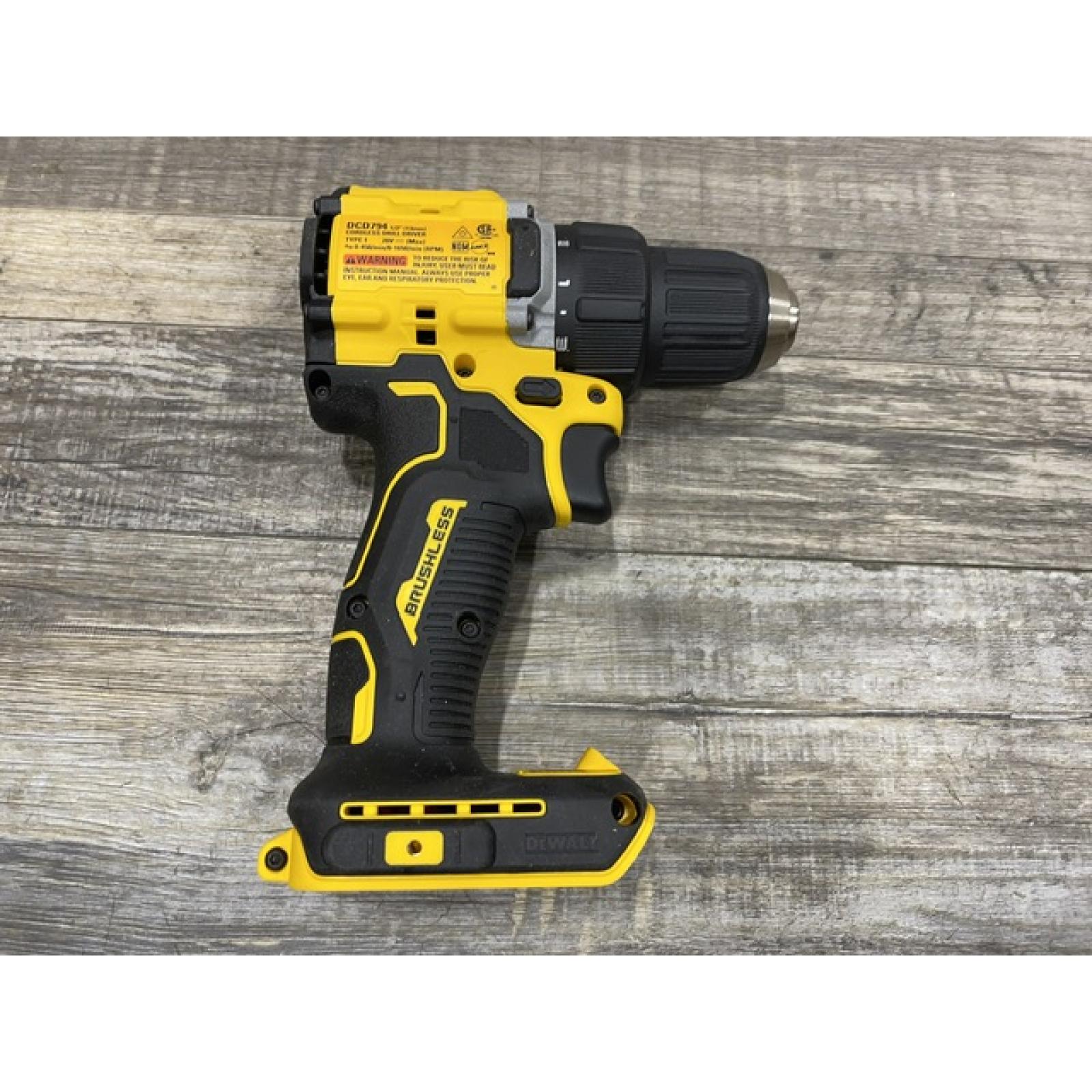 AS-IS DEWALT Atomic 20V Lithium-Ion Cordless Compact 1/2 in. Drill/Driver Kit