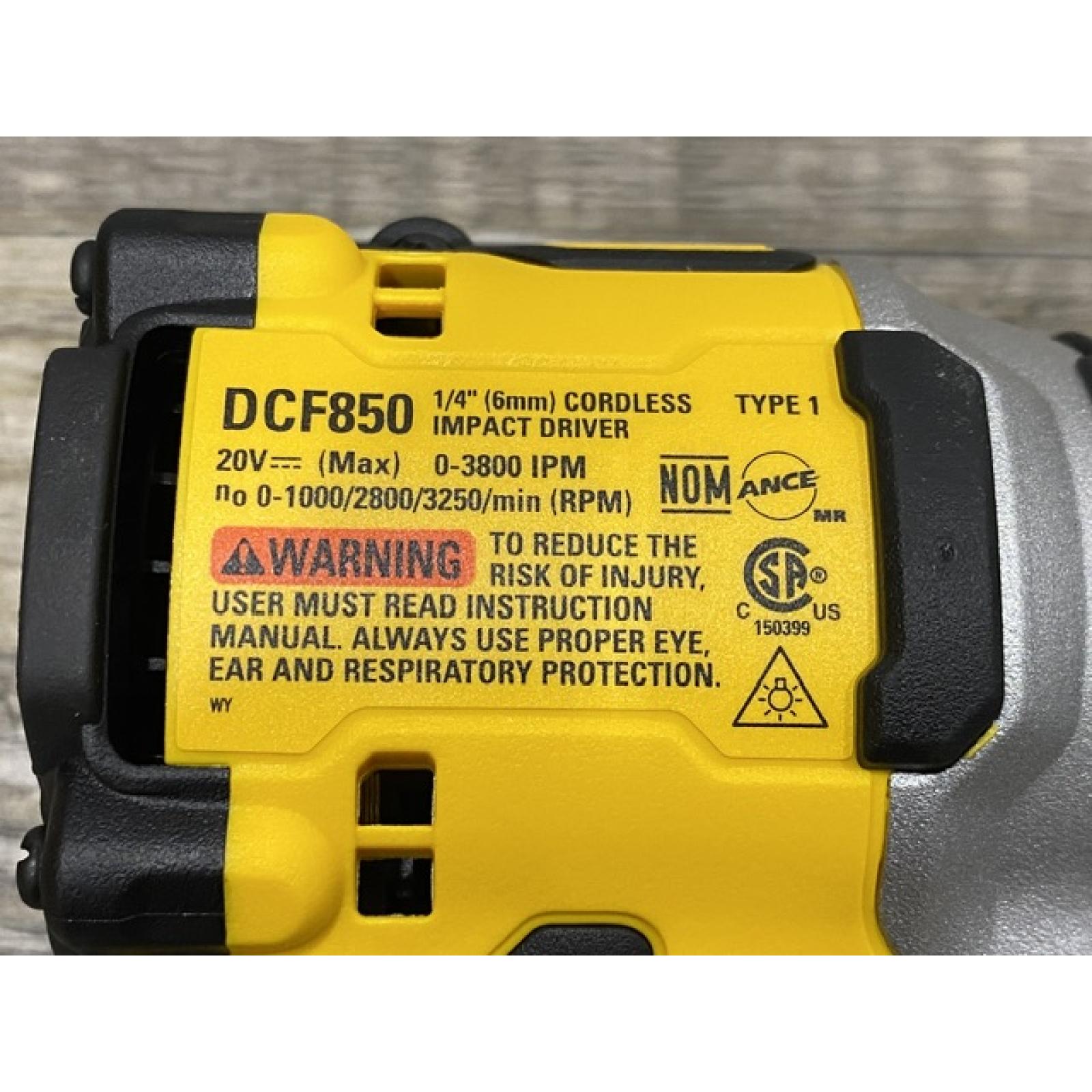 AS-IS DEWALT ATOMIC 20V MAX Lithium-Ion Cordless 1/4 in. Brushless Impact Driver Kit