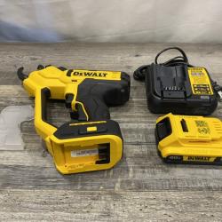 AS-IS DEWALT 20V MAX Cordless Battery Powered Pruner Kit