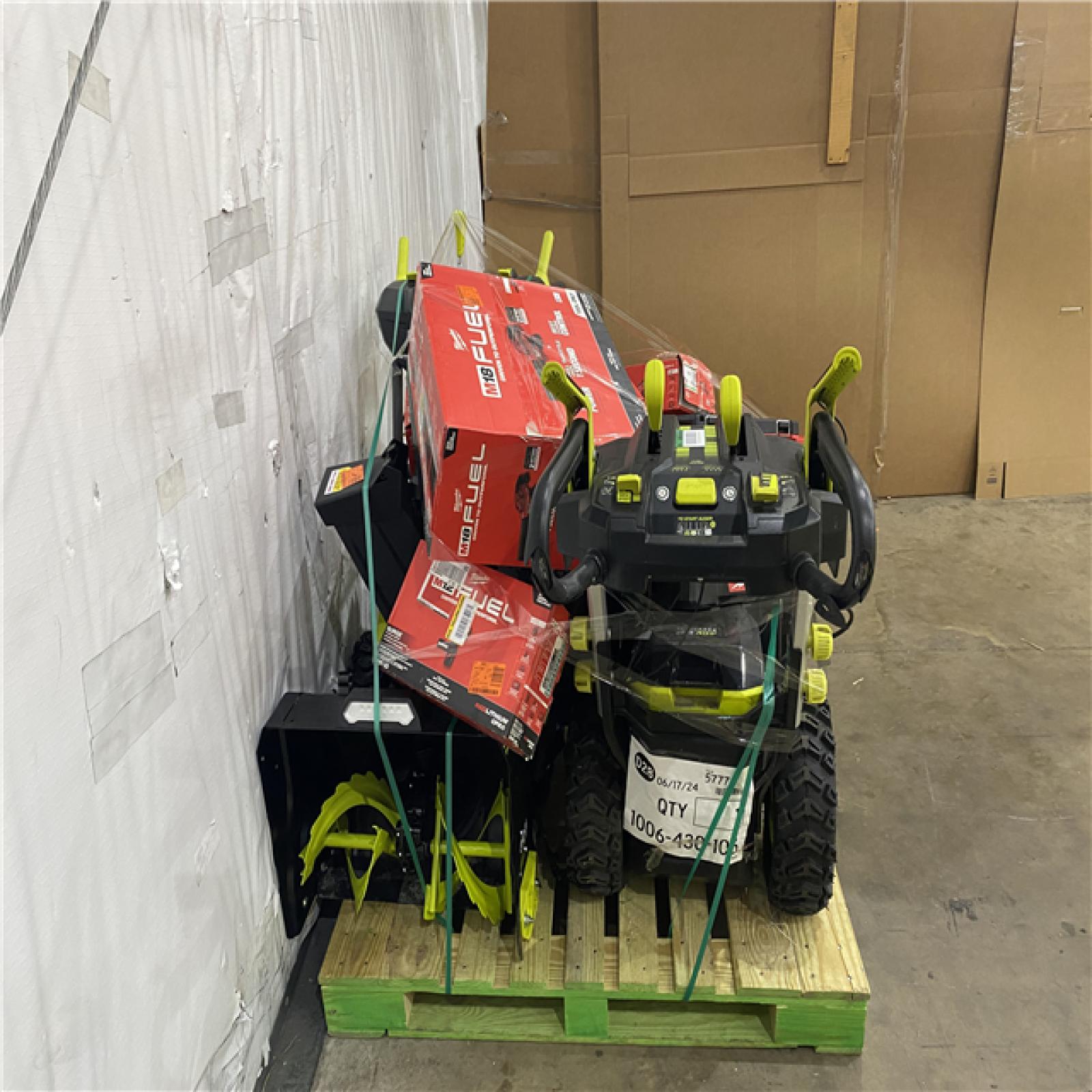 Houston Location AS IS - Tool Pallet