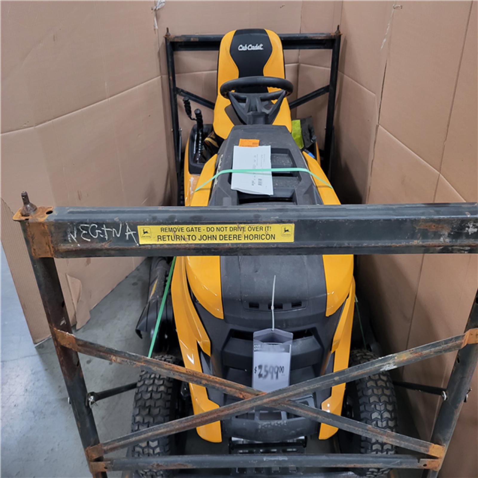 CALIFORNIA AS-IS CUB CADET XT1 ENDURO SERIES RIDING MOWER