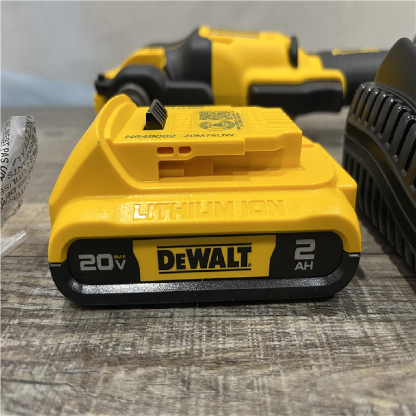 AS-IS DEWALT ATOMIC 20V MAX Cordless Brushless Oscillating Multi Tool Kit