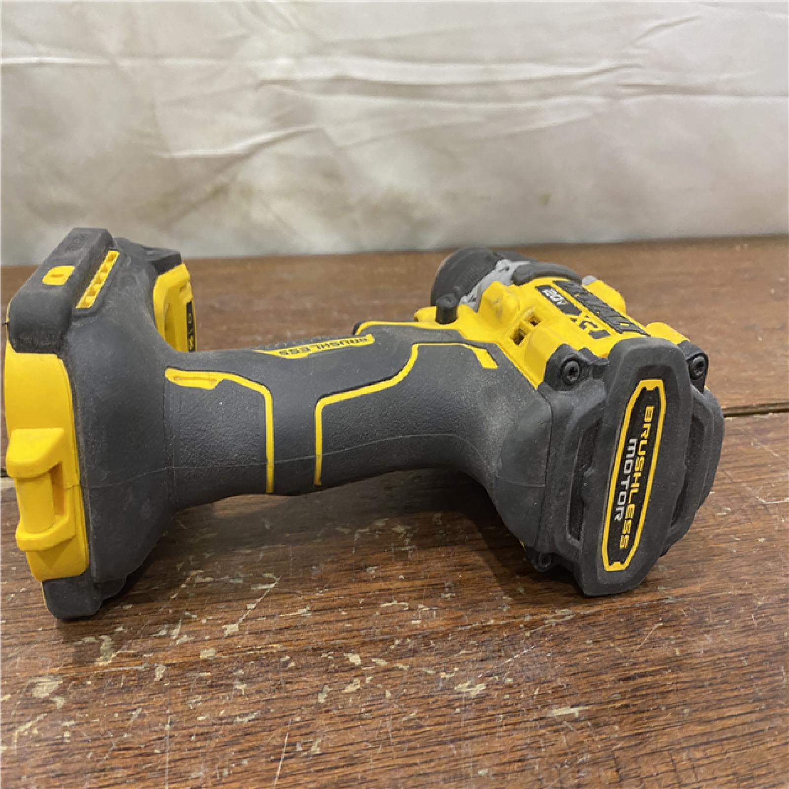 AS-IS DEWALT 20V MAX XR Brushless Cordless 1/2 Drill/Driver Kit