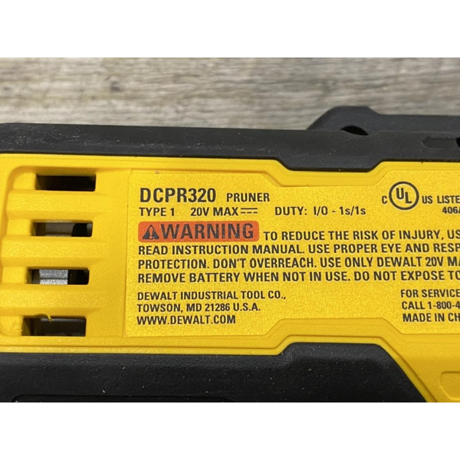 AS-IS DEWALT 20V MAX Cordless Battery Powered Pruner Kit