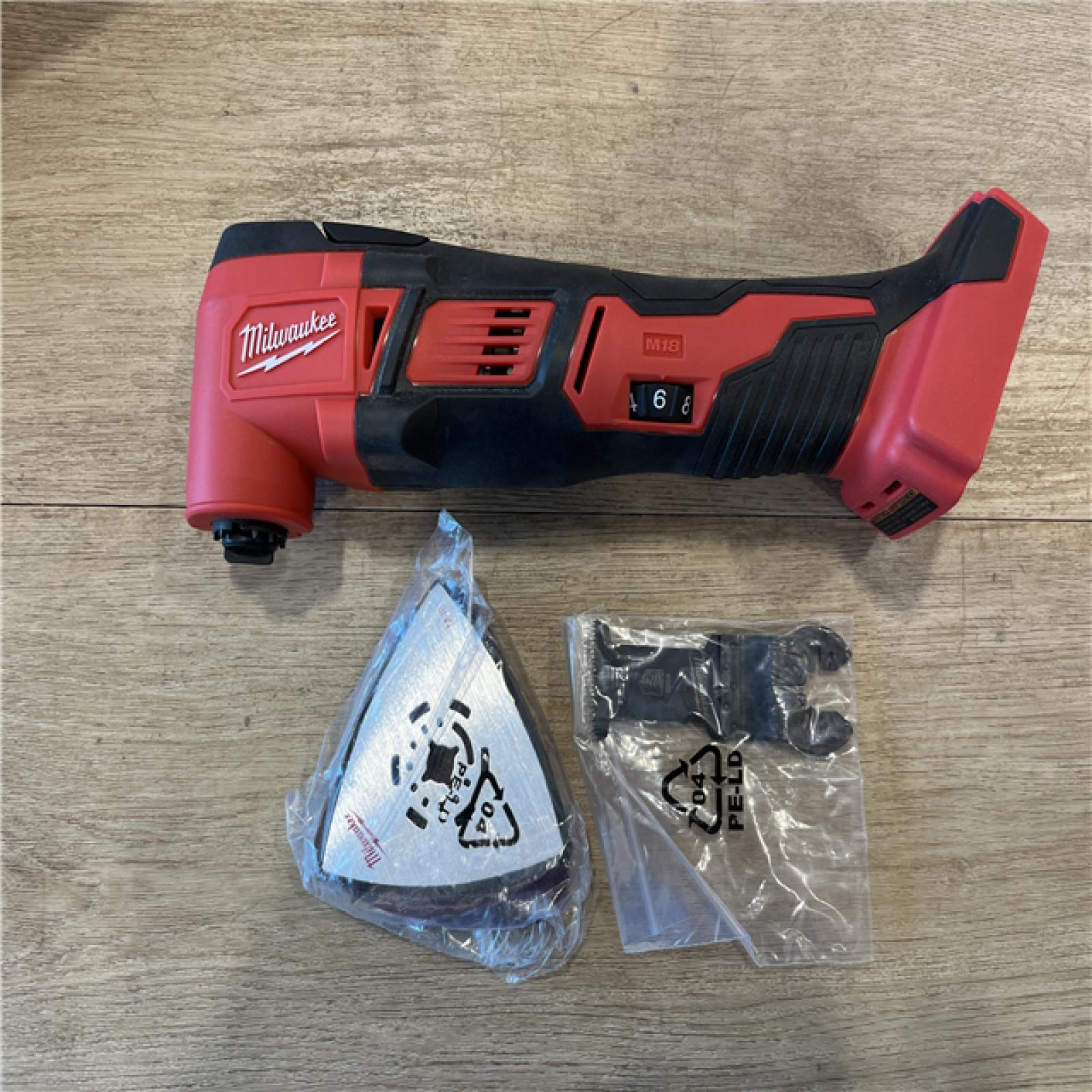 AS-IS Milwaukee 18V Lithium-Ion Cordless Oscillating Multi-Tool (Tool-Only)