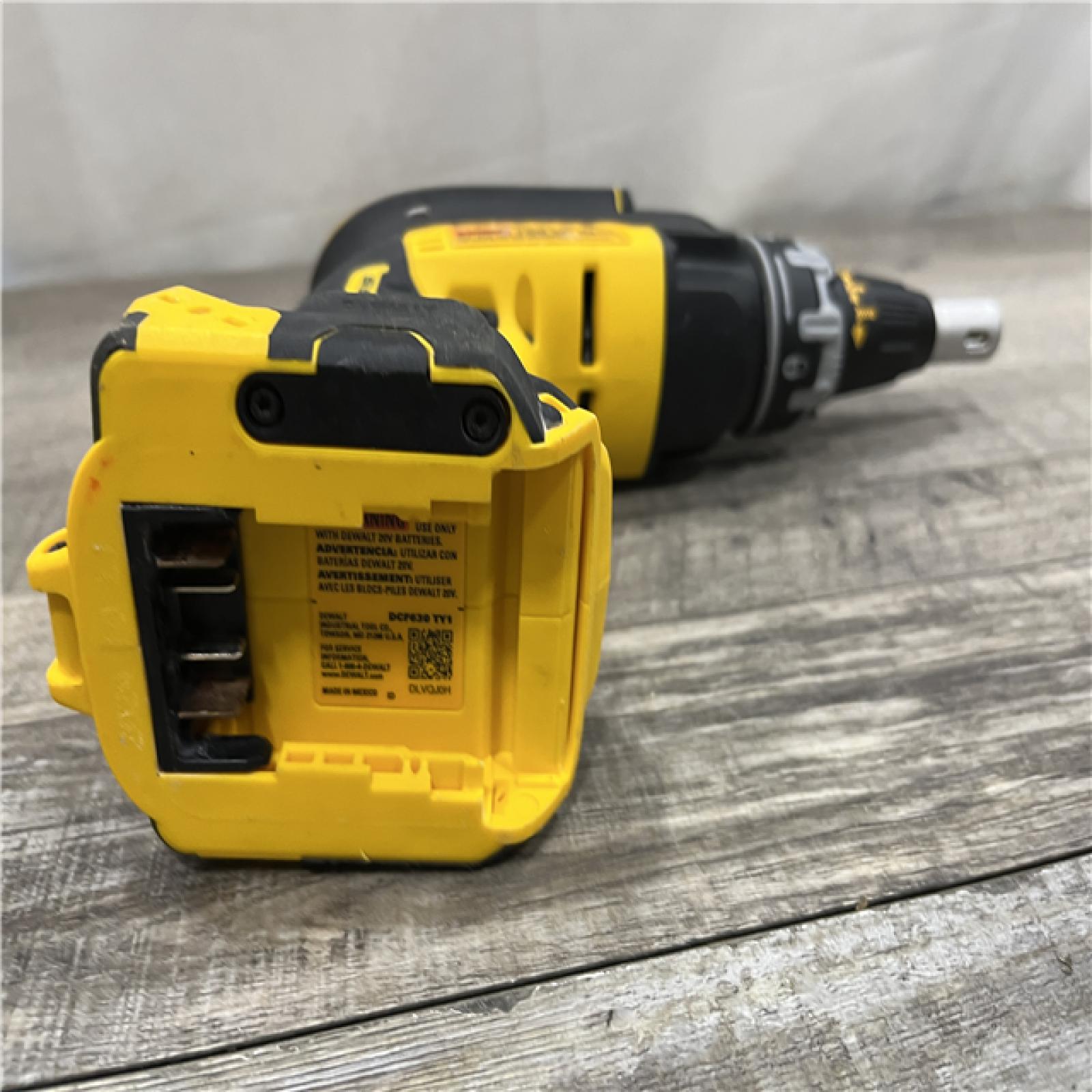 AS-IS DEWALT XR 20V MAX Lithium-Ion Cordless Brushless Screw Gun (Tool Only)