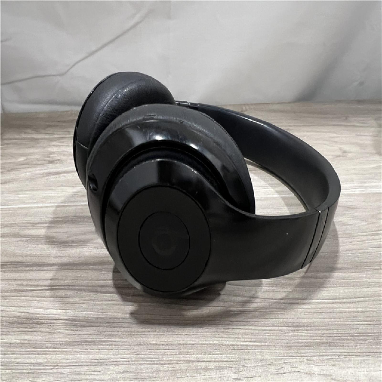 AS-IS Beats Studio 3 - Wireless Bluetooth Headphones Over Ear