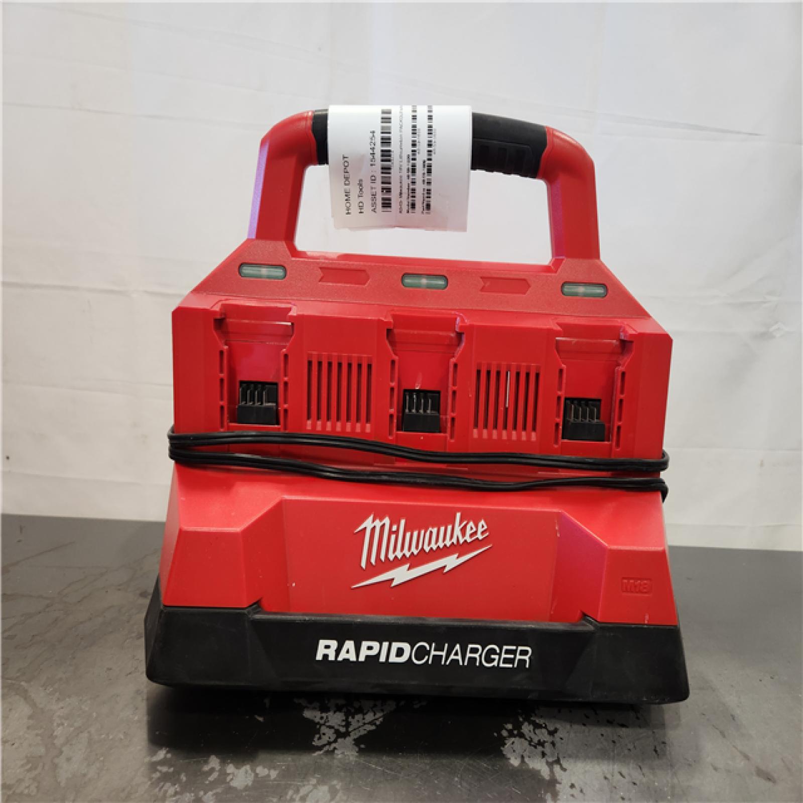 AS-IS- Milwaukee 18V Lithium-Ion PACKOUT 6-Port Rapid Charger