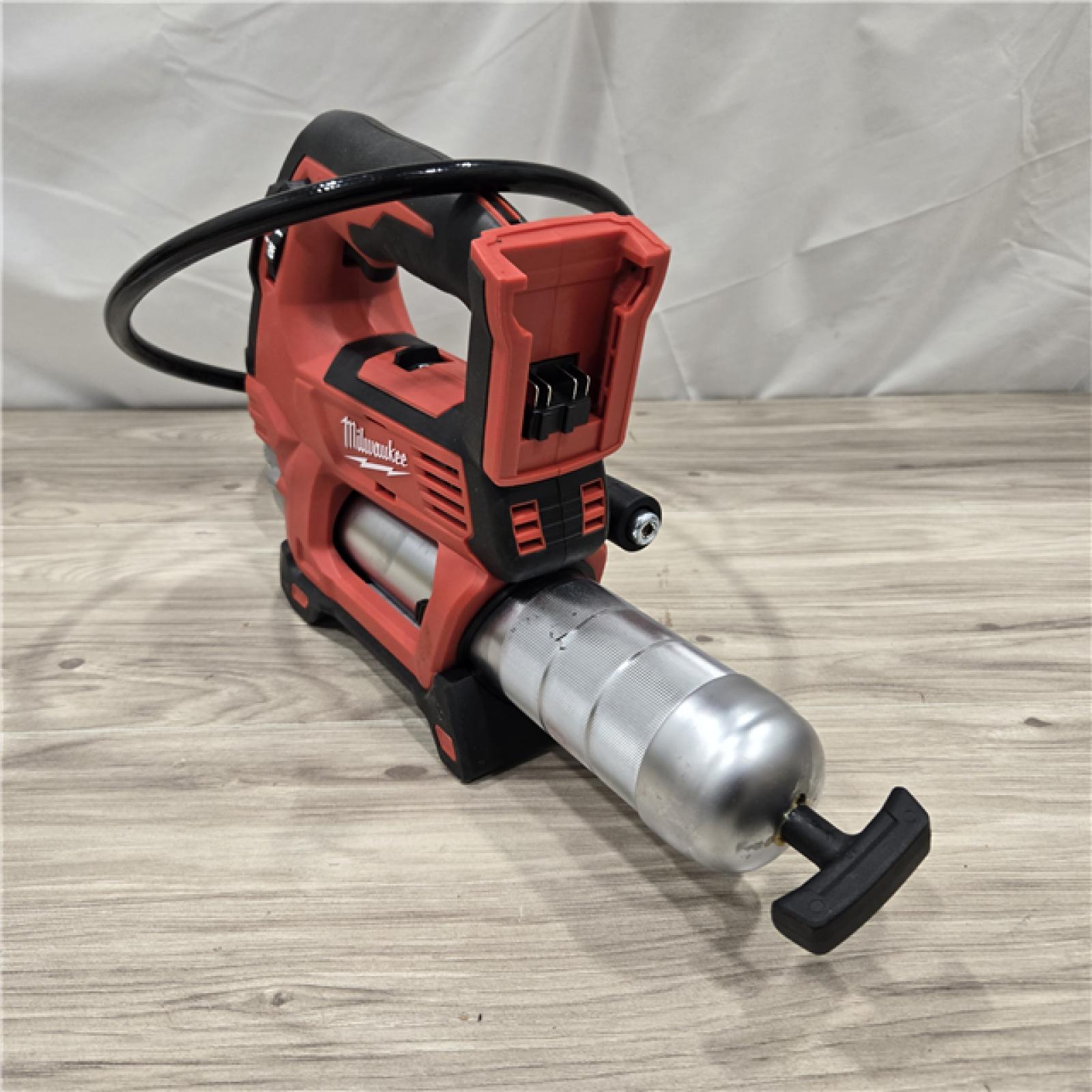 AS-IS Milwaukee M18 18V Cordless Grease Gun 2-Speed (Tool-Only)
