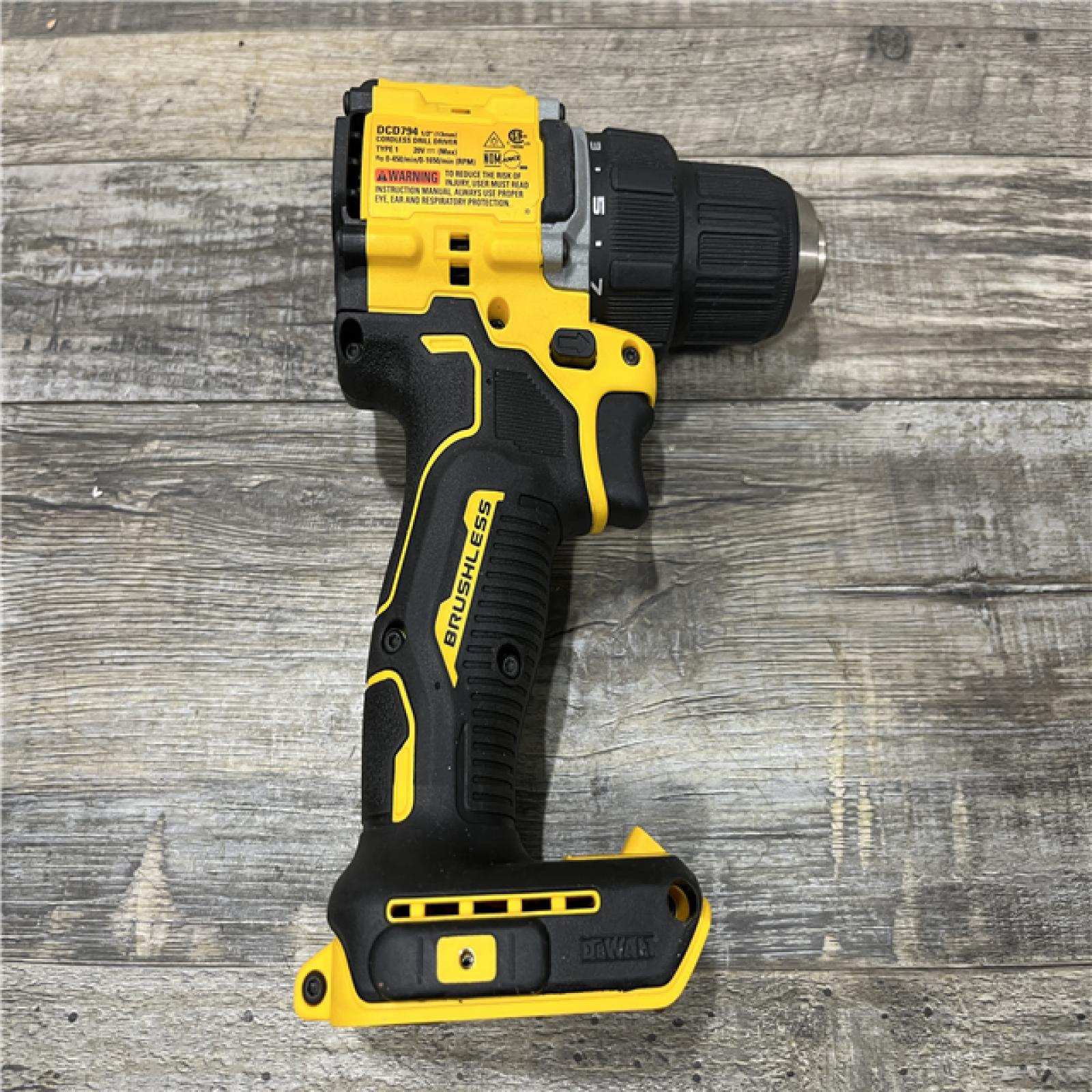 AS-IS DEWALT Atomic 20V Lithium-Ion Cordless Compact 1/2 in. Drill/Driver Kit