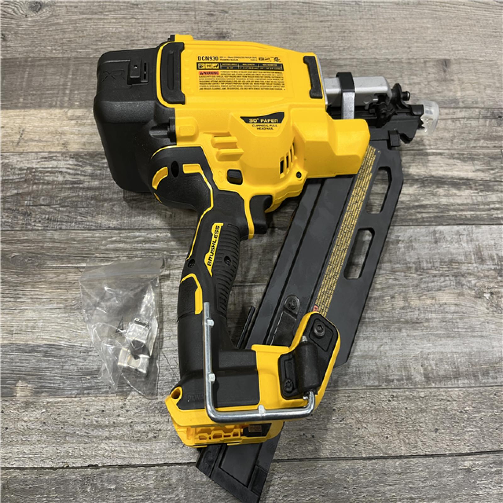 AS-IS DEWALT 20V 30 Degree Cordless Framing Nailer (Tool-Only)