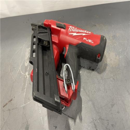 AS-IS - Milwaukee M18 FUEL 3-1/2 in. 18-Volt 30-Degree Lithium-Ion Brushless Cordless Framing Nailer