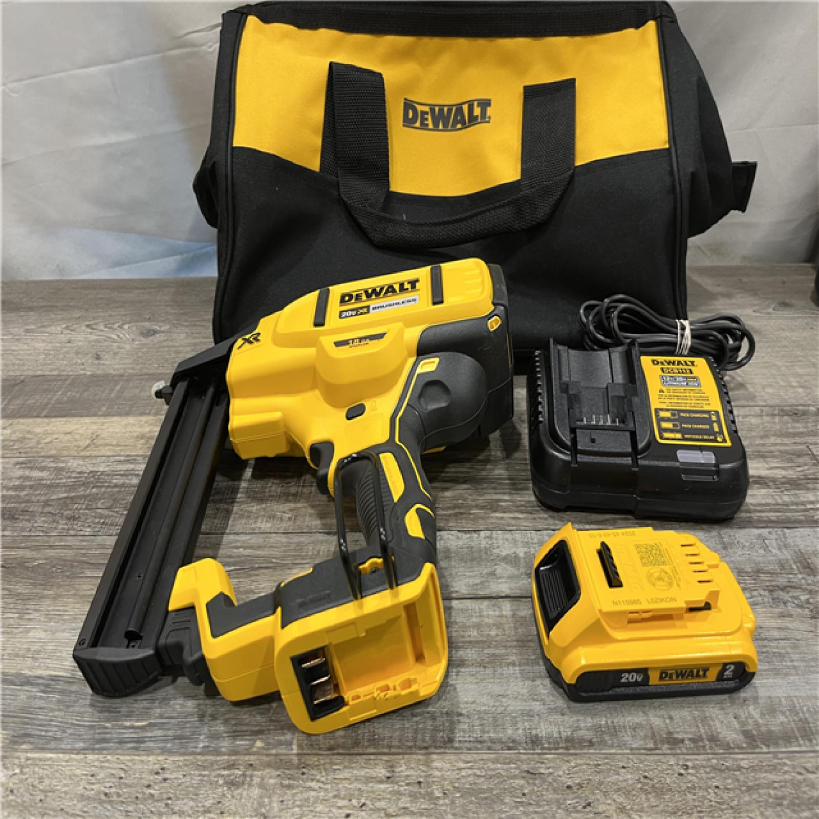 AS-IS DEWALT 20V MAX XR Lithium-Ion Cordless 18-Gauge Narrow Crown Stapler Kit