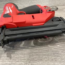 AS-IS Milwaukee FUEL 12-Volt Lithium-Ion Brushless Cordless 18-Gauge 1-1/2 in. Compact Brad Nailer (Tool Only)