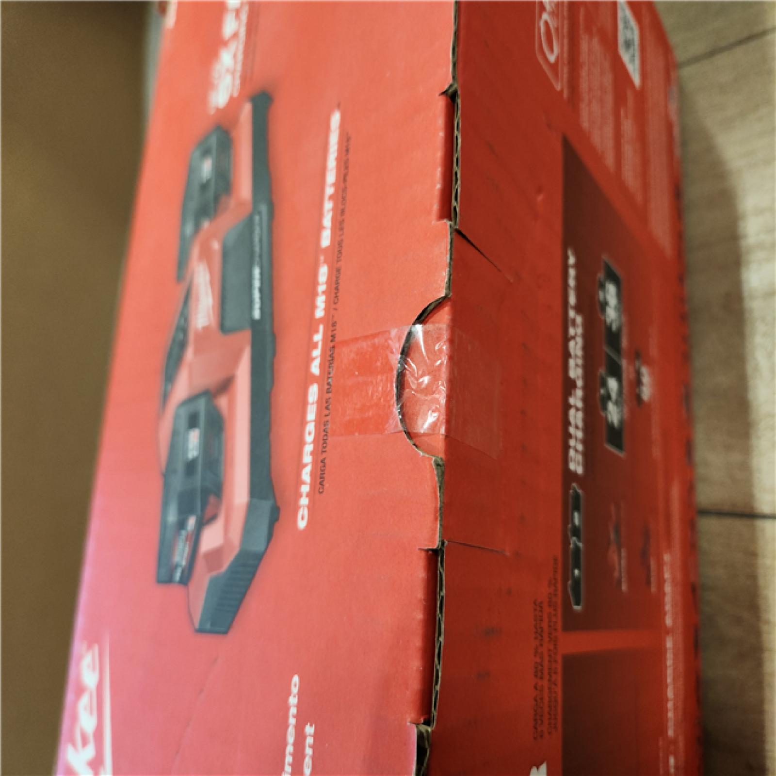 AS-IS- Milwaukee 18V Dual Bay Simultaneous Super Charger