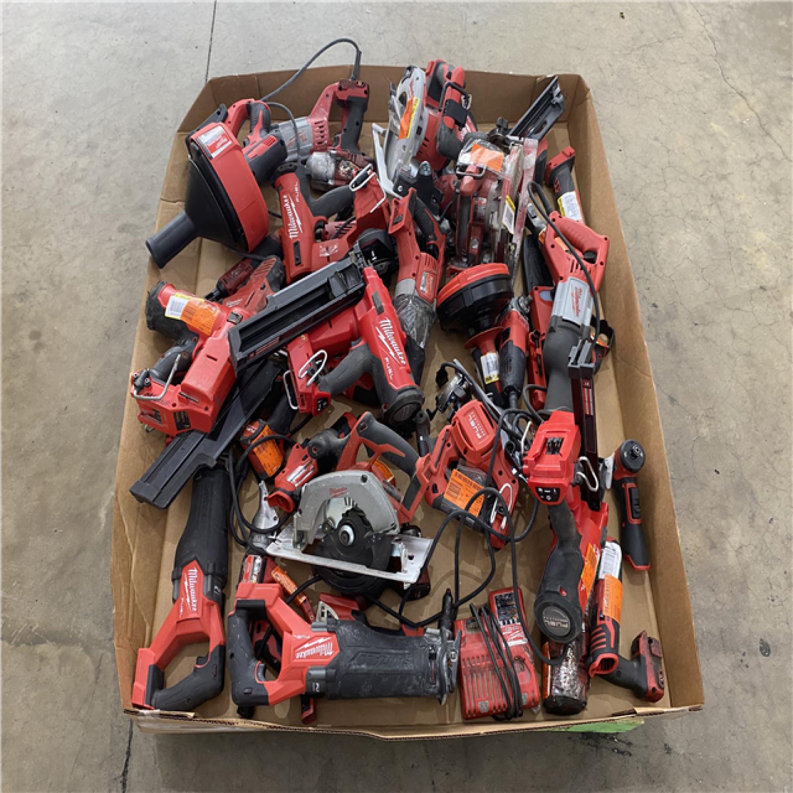 Houston Location AS IS - Tool Pallet