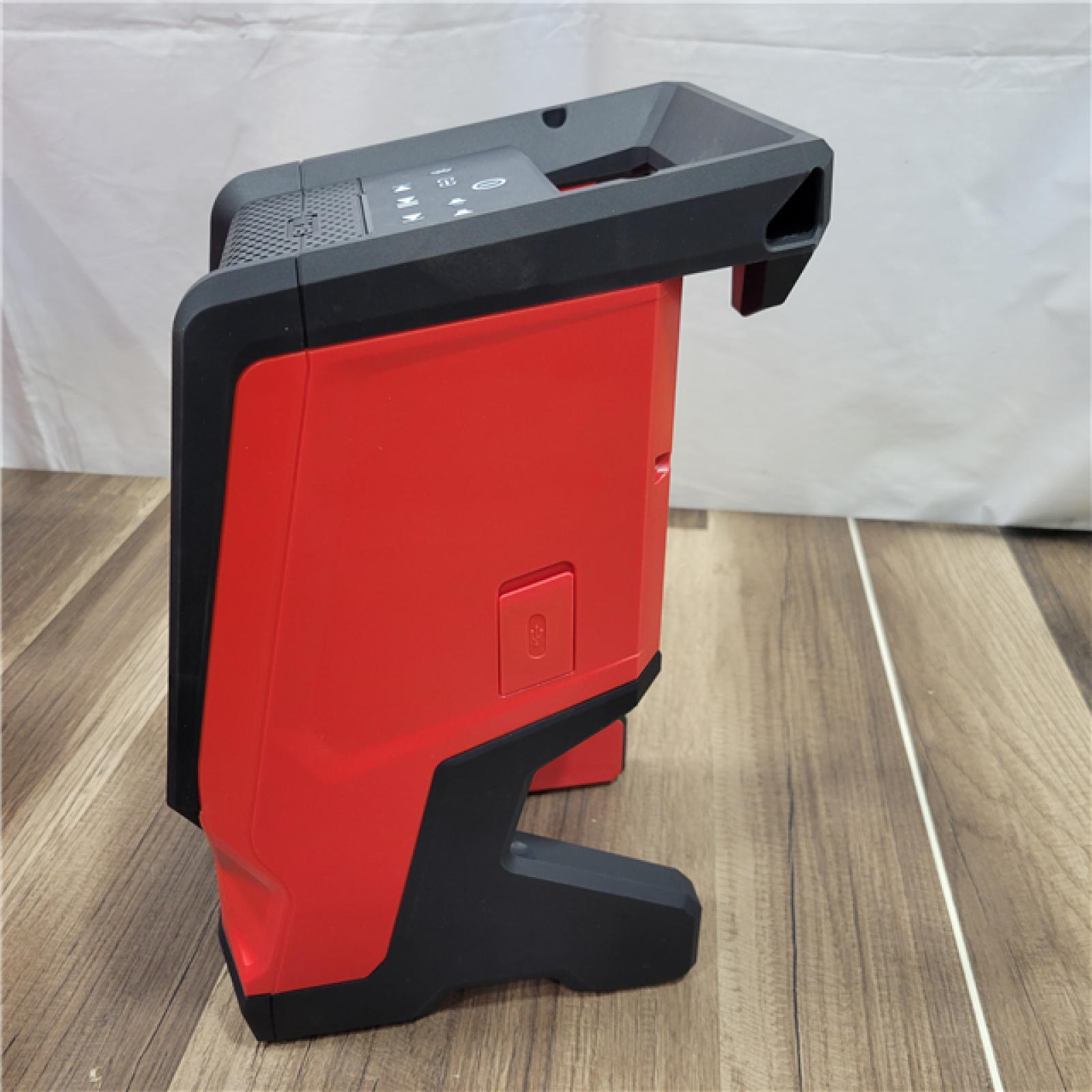 AS-IS  Milwaukee M18 Wireless Bluetooth Jobsite Speaker