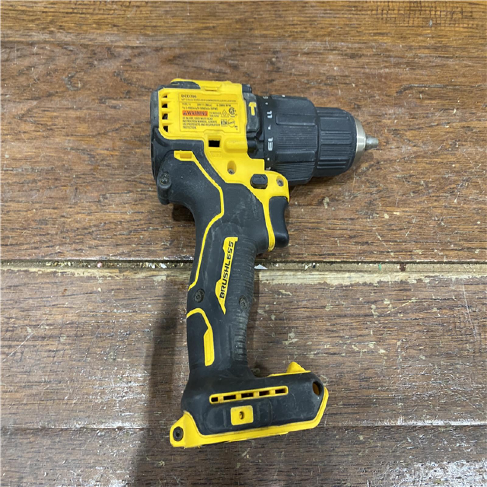 AS-IS DEWALT ATOMIC 20-Volt Lithium-Ion Cordless 1/2 in. Compact Hammer Drill with 3.0Ah Battery, Charger and Bag