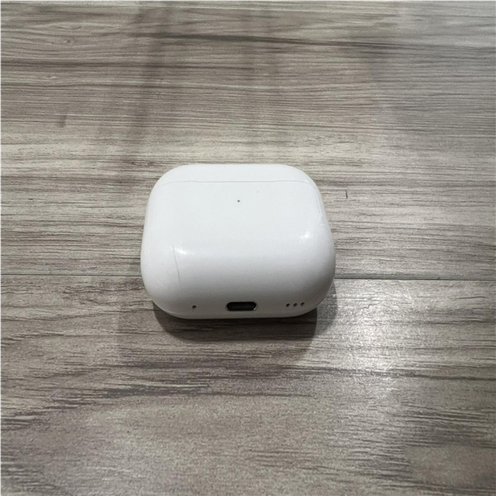 AS-IS  Apple AirPods Pro (2nd Generation) MagSafe Charging Case (USB-C)