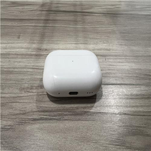 AS-IS  Apple AirPods Pro (2nd Generation) MagSafe Charging Case (USB-C)