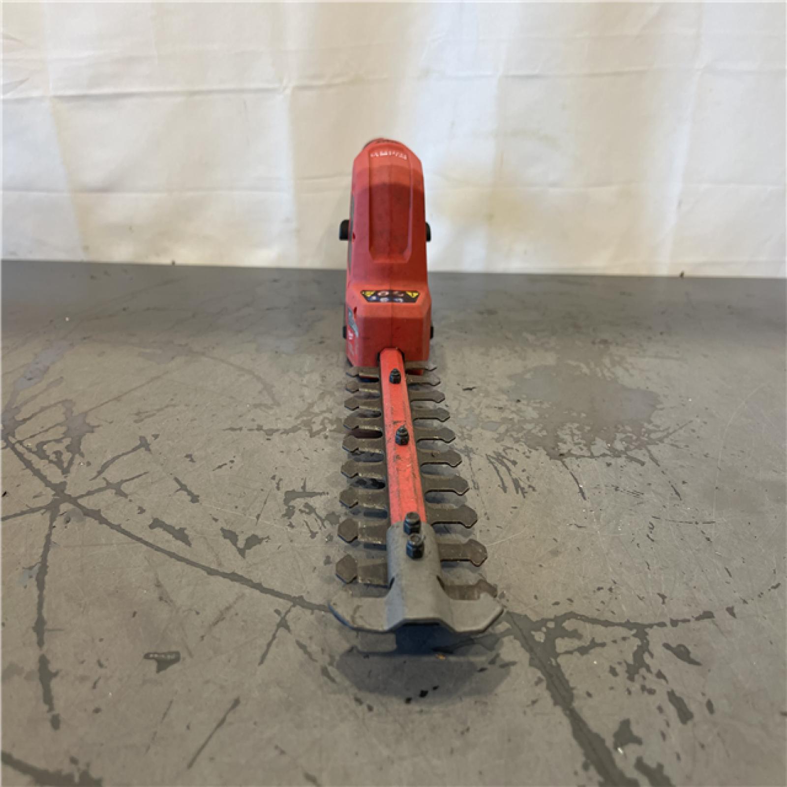 AS-IS- Milwaukee M12 FUEL 8inch Hedge Trimmer Kit