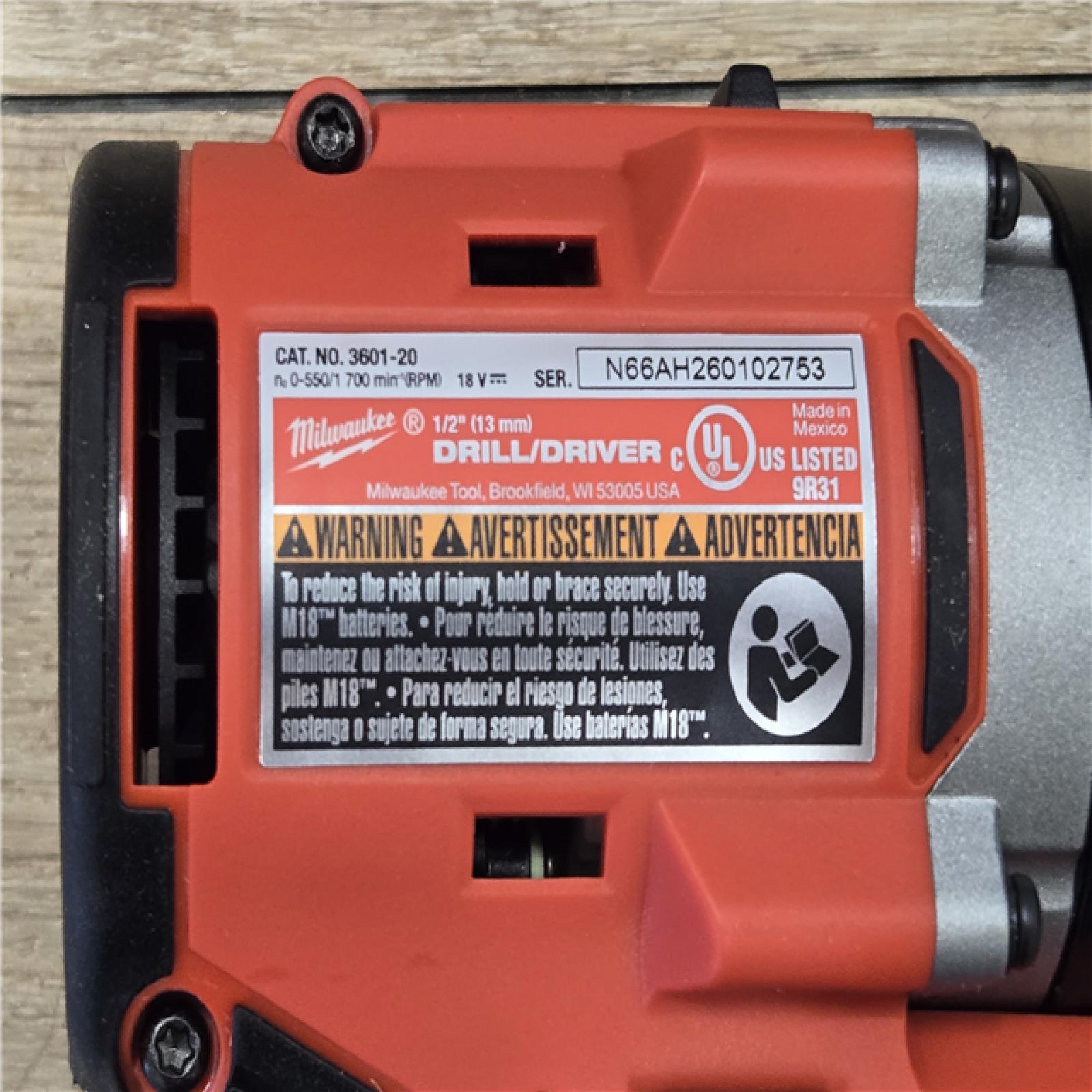 AS-IS Milwaukee 18V Lithium-Ion Brushless Cordless 1/2 in. Compact Drill/Driver with kit