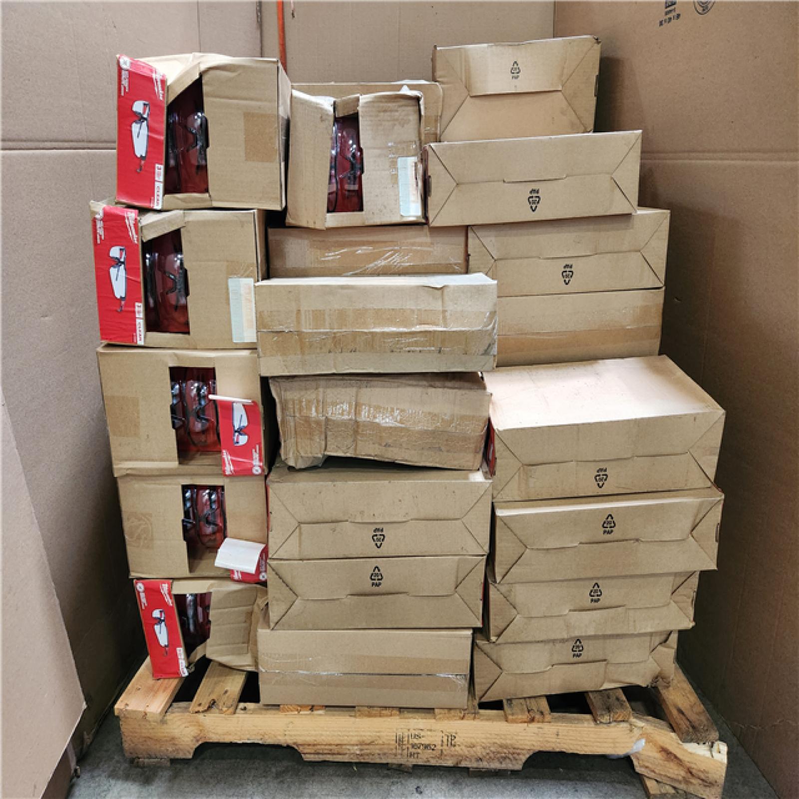 Phoenix Location AS-IS Milwaukee Bifocal Safety Glasses with Clear Anti-Scratch Lenses (12-Pack) Pallet (55-Boxes)