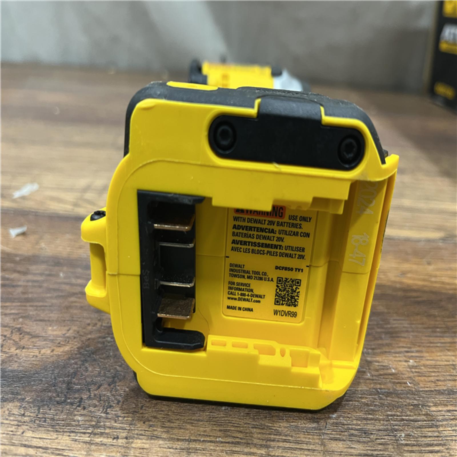 AS-IS DEWALT ATOMIC 20V MAX Lithium-Ion Cordless 1/4 in. Brushless Impact Driver Kit, 5 Ah Battery, Charger, and Bag