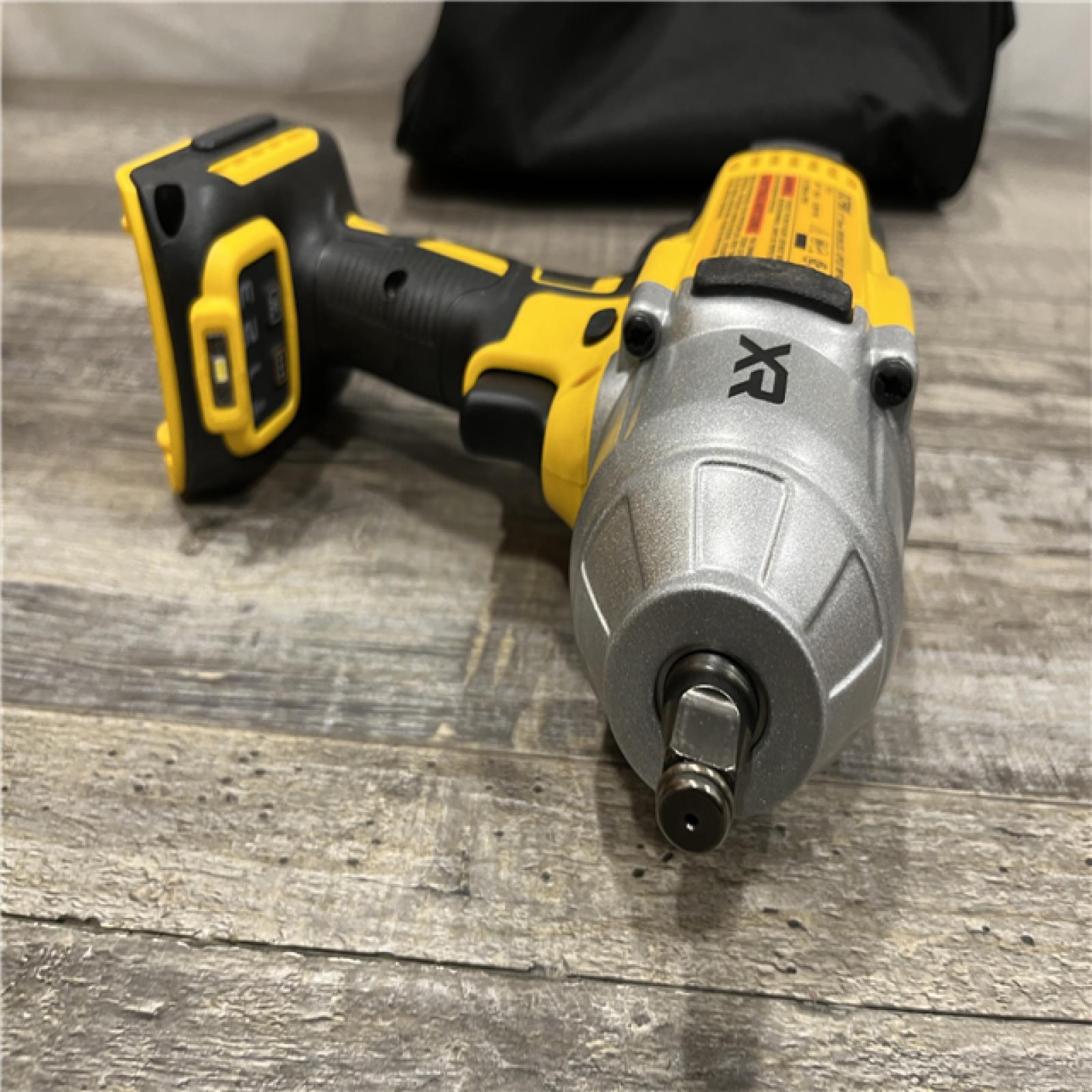 AS-IS DEWALT 20V MAX Lithium-Ion Cordless 1/2 in. Impact Wrench Kit