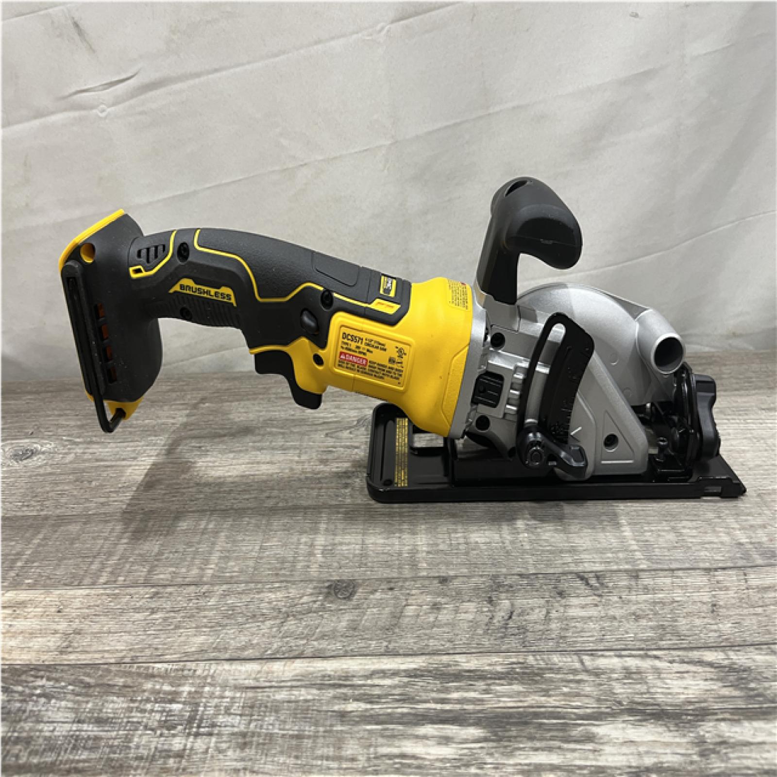 AS-IS DEWALT ATOMIC 20V MAX Cordless Brushless 4-1/2 in. Circular Saw (Tool Only)