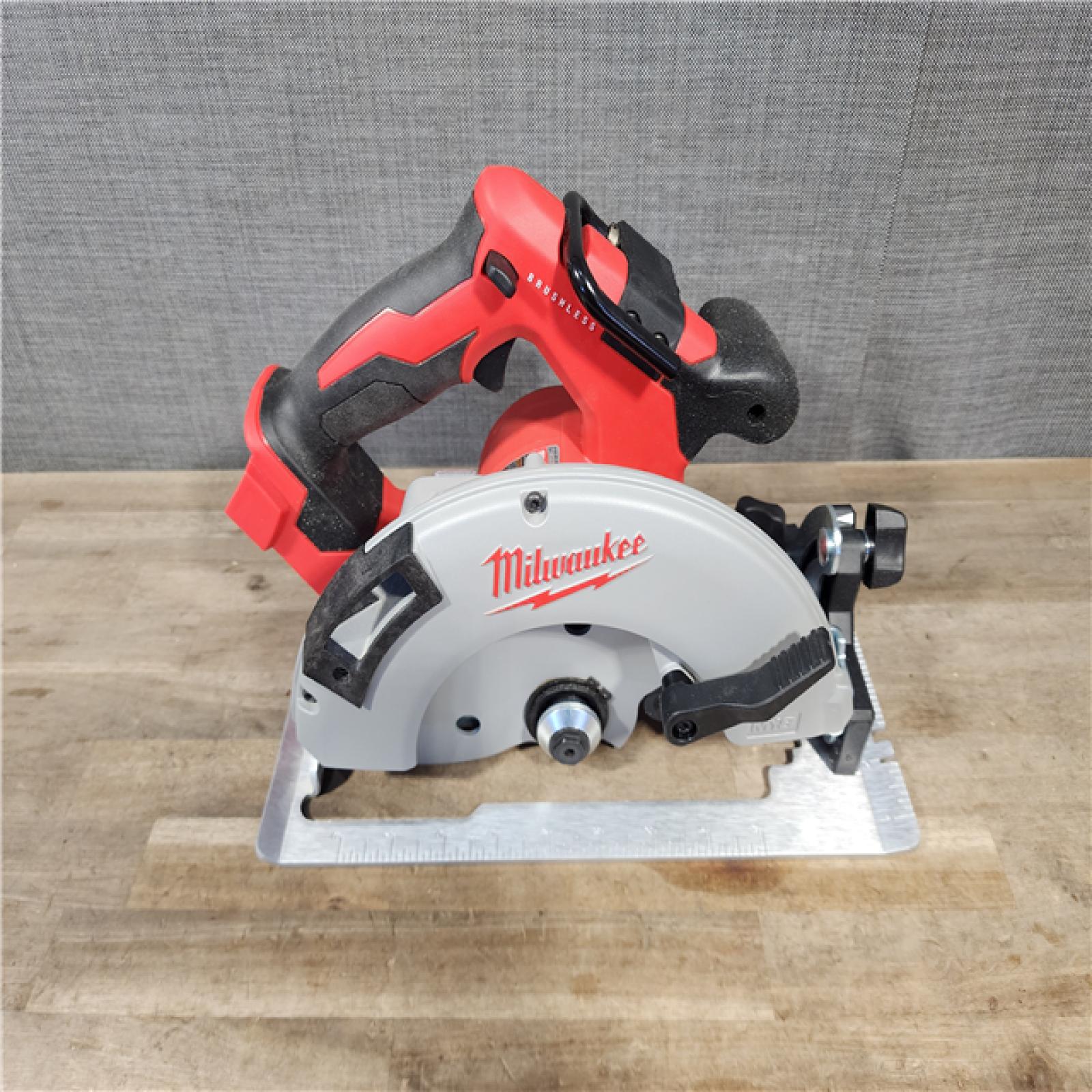 HOUSTON LOCATION - AS-IS Milwaukee (2) 7-1/4 18V Brushless Circular Saw 2631-20 (Bare Tool)