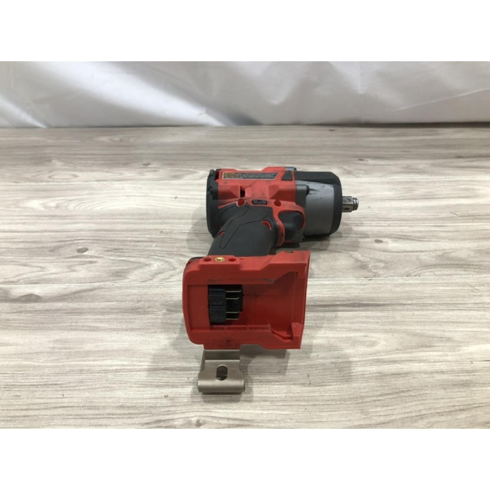 AS-IS Milwaukee 2962-20  M18 18V Fuel 1/2 Mid-Torque Impact Wrench Cordless(Tool-Only)