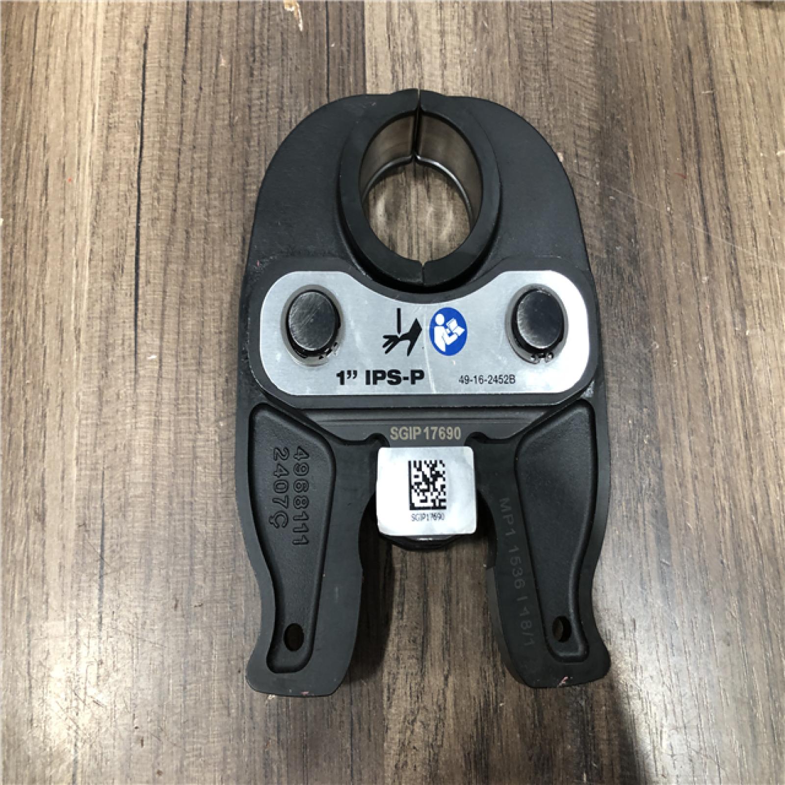 AS-IS Milwaukee 1/2 in. - 1 in. IPS-P Black Iron Pipe/Steel Press Jaw Kit