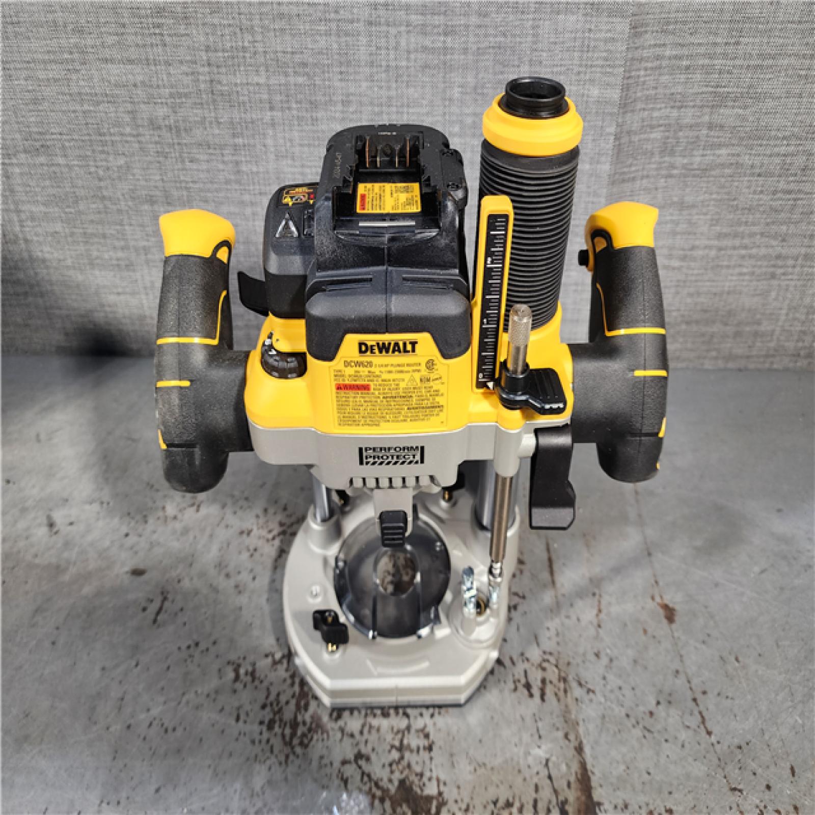 HOUSTON LOCATION - AS-IS DEWALT 20V MAX XR 2-1/4 Peak HP Brushless Cordless Plunge Router (Tool Only)