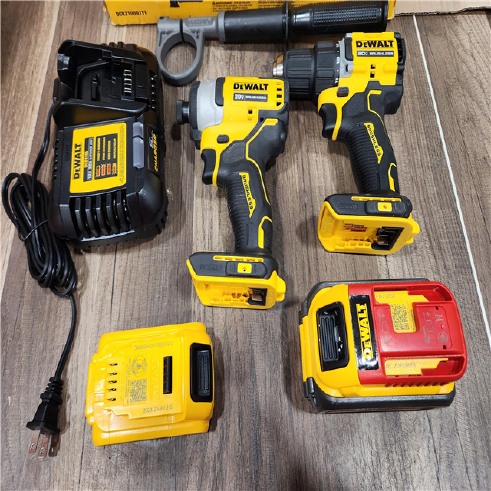 AS-IS DEWALT 20V MAX Cordless Brushless Hammer Drill/Driver 2 Tool Combo Kit with FLEXVOLT ADVANTAGE