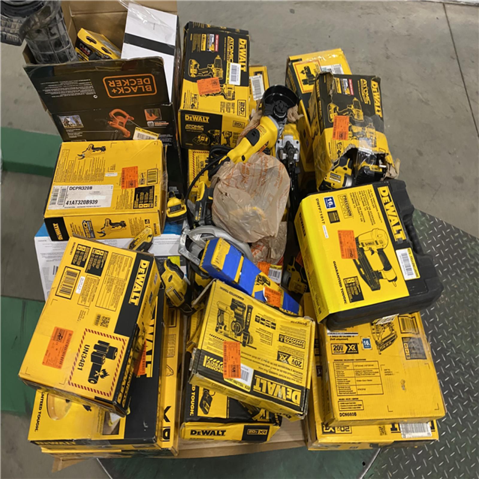 Dallas Location - As-Is Tool Pallet