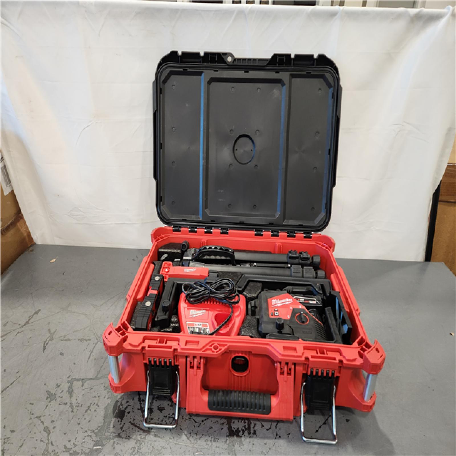 AS-IS- M12 12-Volt Lithium-ion Cordless Green 250 Ft. 3-Plane Laser Level PACKOUT Kit