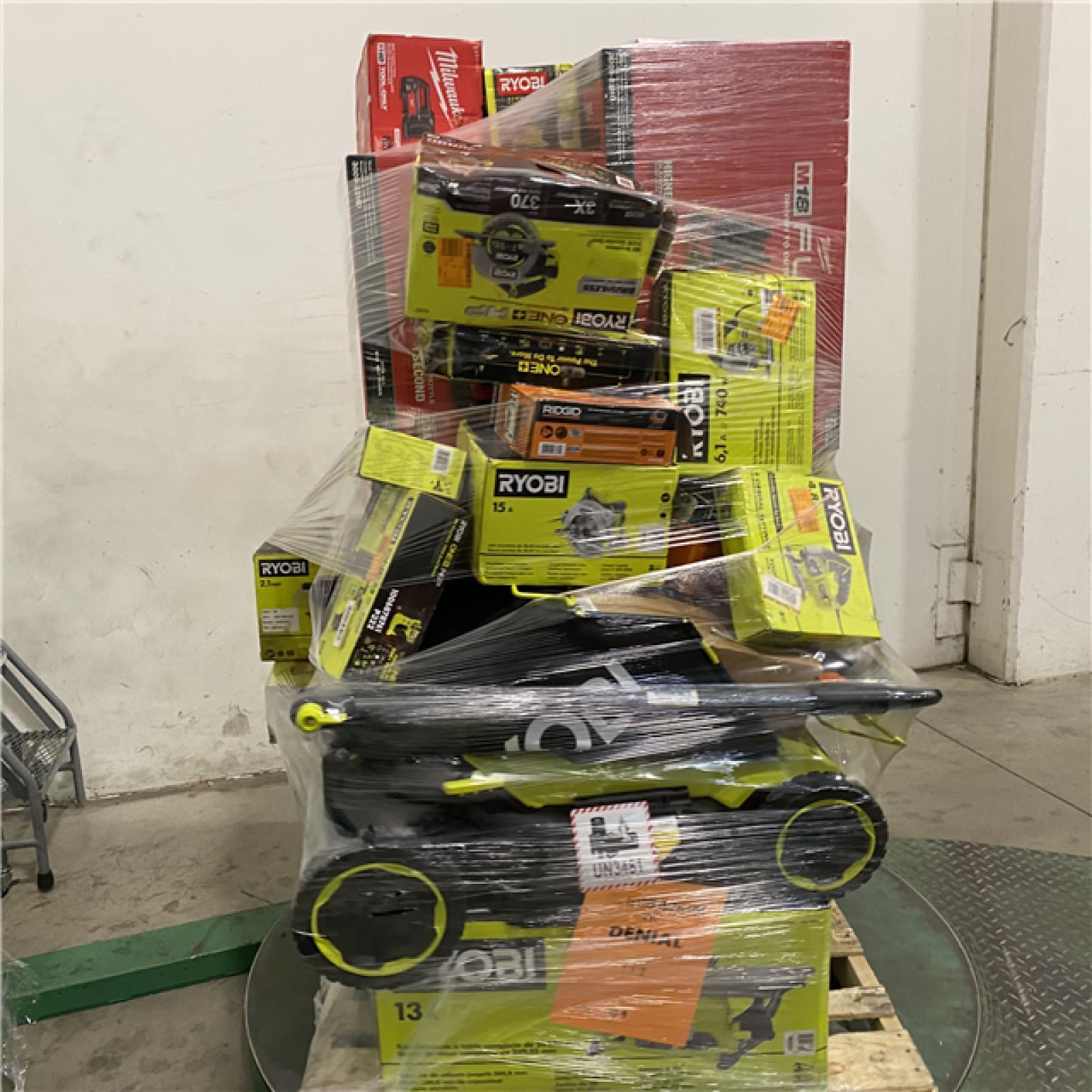 Dallas Location - As-Is Tool Pallet