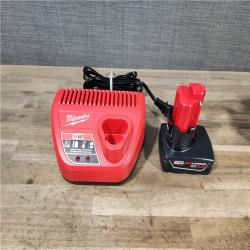 HOUSTON LOCATION - AS-IS Milwaukee 12-Volt Lithium-Ion Cordless Green 125 ft. Cross Line and Plumb Points Laser Level W/ BATTERY & CHARGER