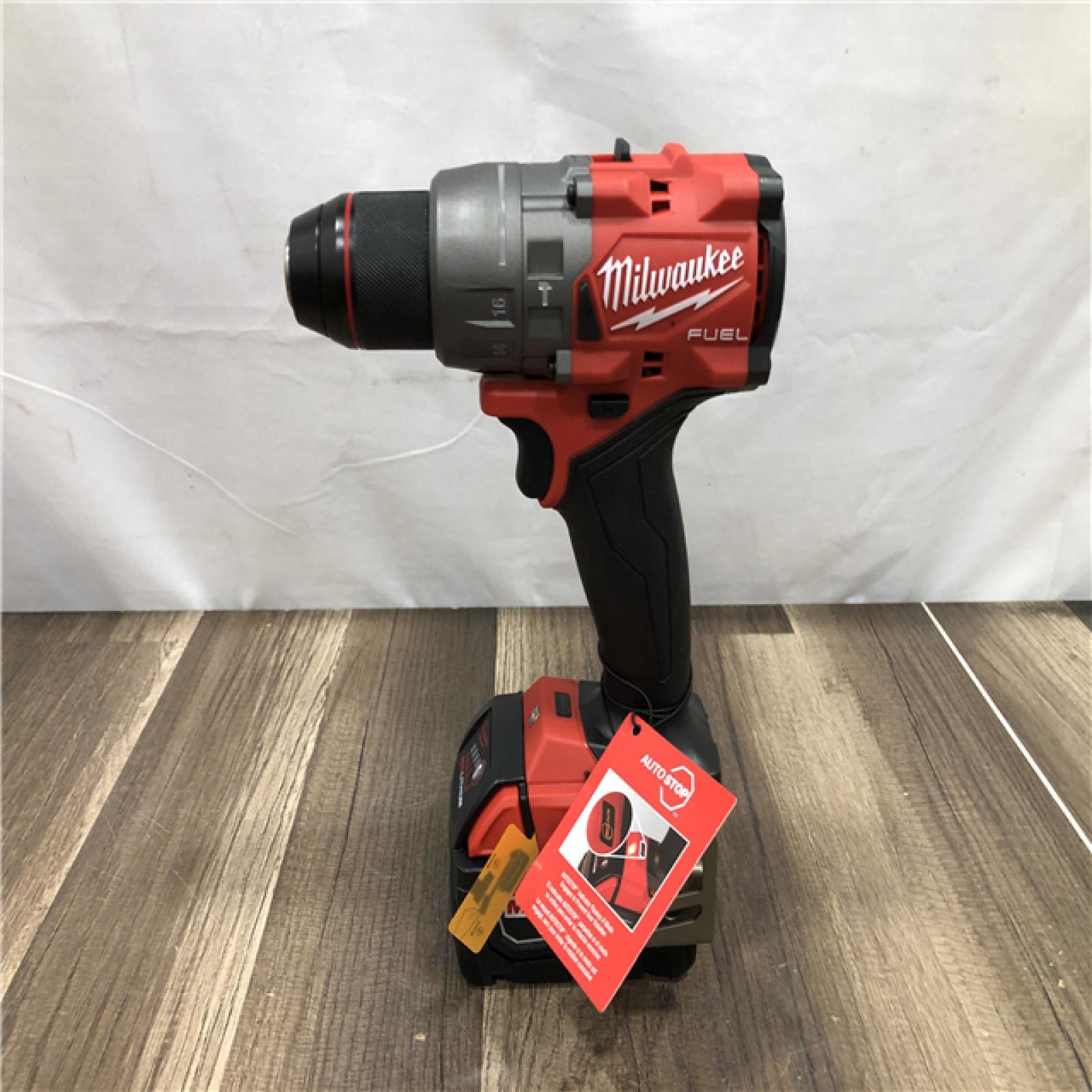 AS-IS Milwaukee FUEL 18V Lithium-Ion Brushless Cordless 1/2 in. Hammer Drill Driver Kit