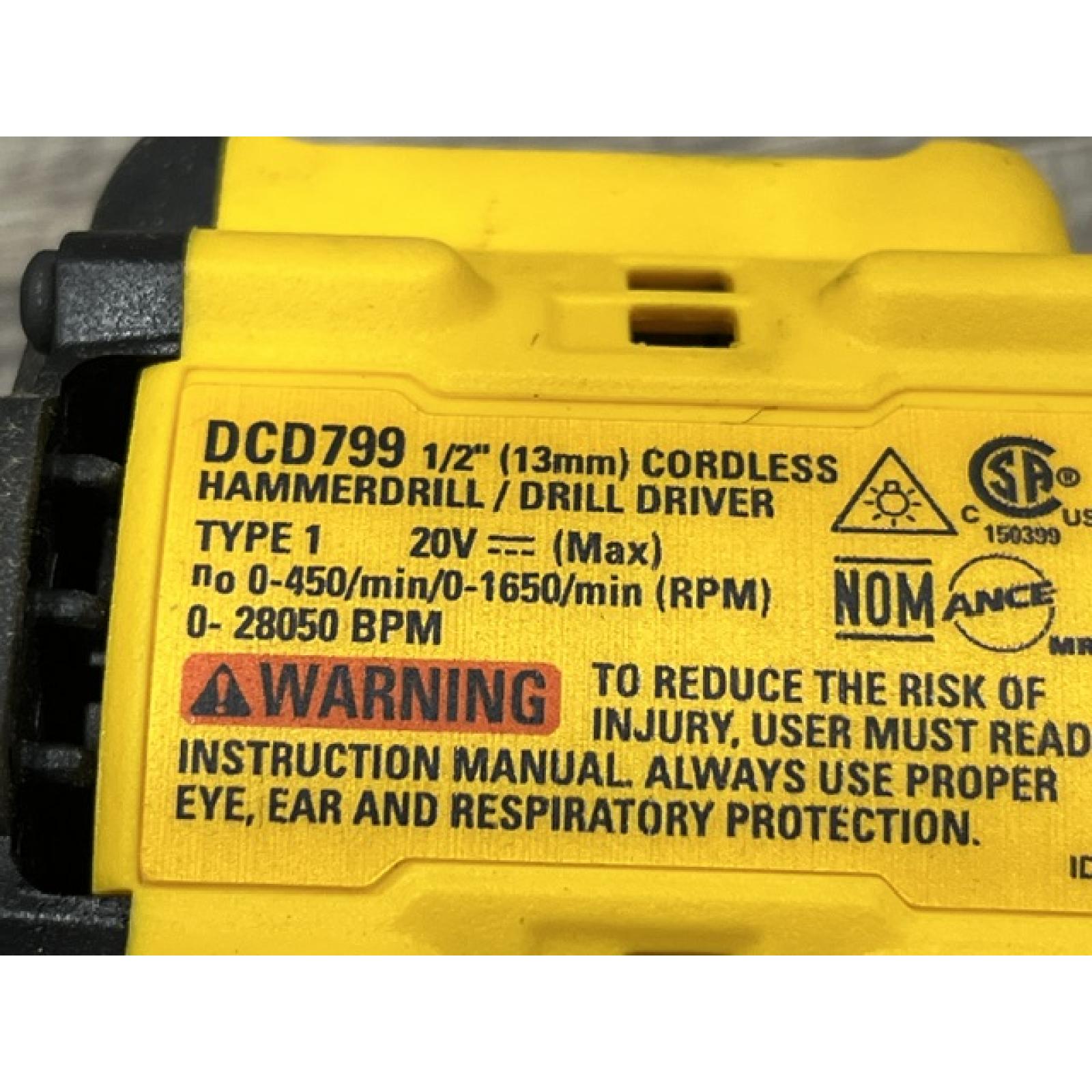 AS-IS DEWALT ATOMIC 20V Lithium-Ion Cordless 1/2 in. Hammer Drill Kit