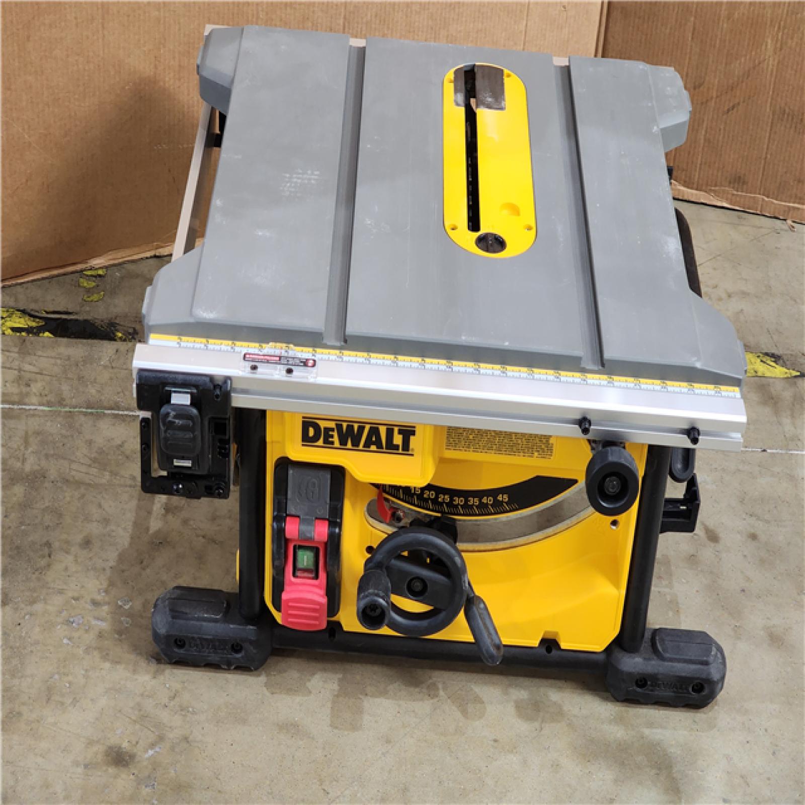 HOUSTON LOCATION - AS-IS DeWalt 15 Amps Corded 8-1/4 in. Compact Table Saw