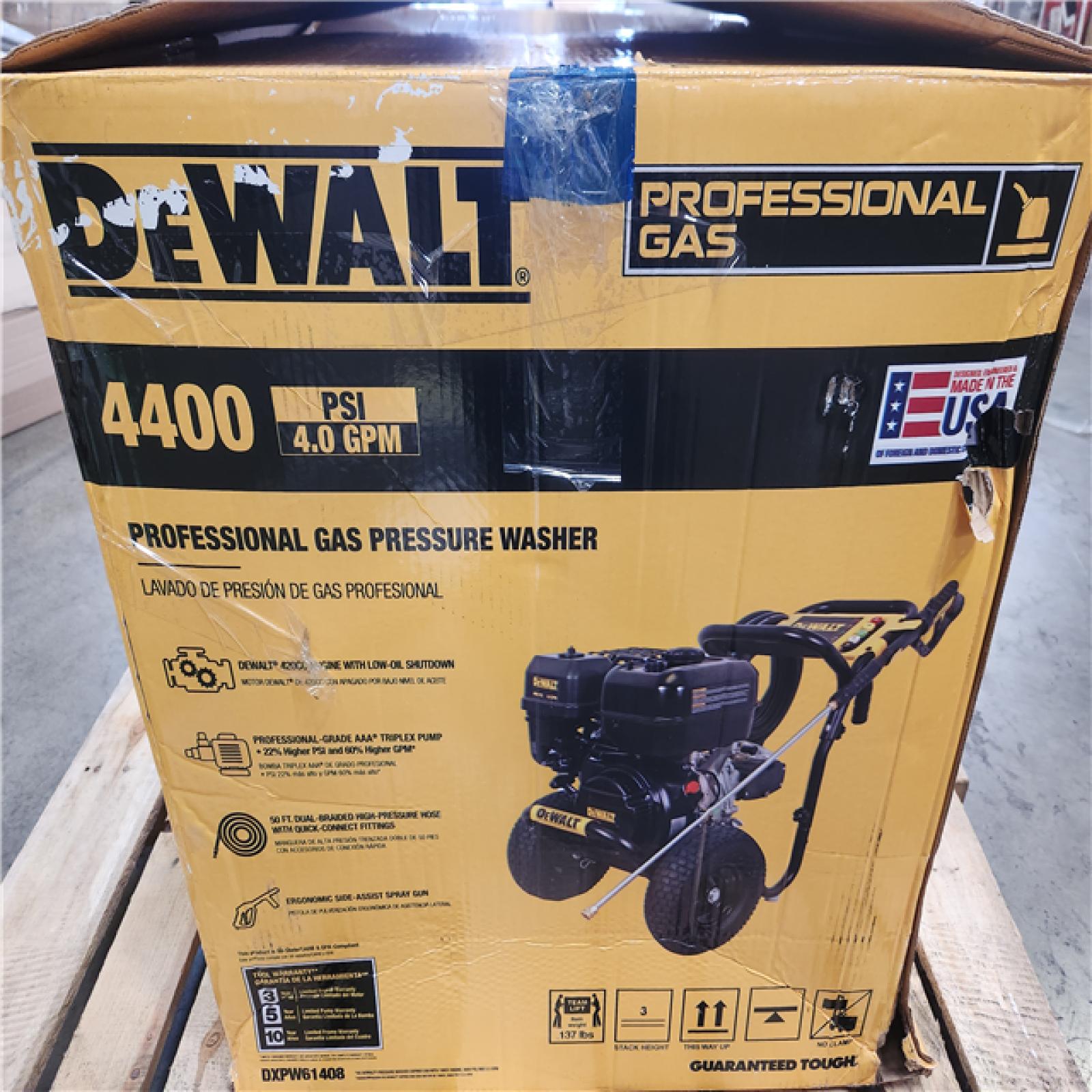 Phoenix NEW DEWALT 4400 PSI 4.0 GPM Cold Water Gas Pressure Washer