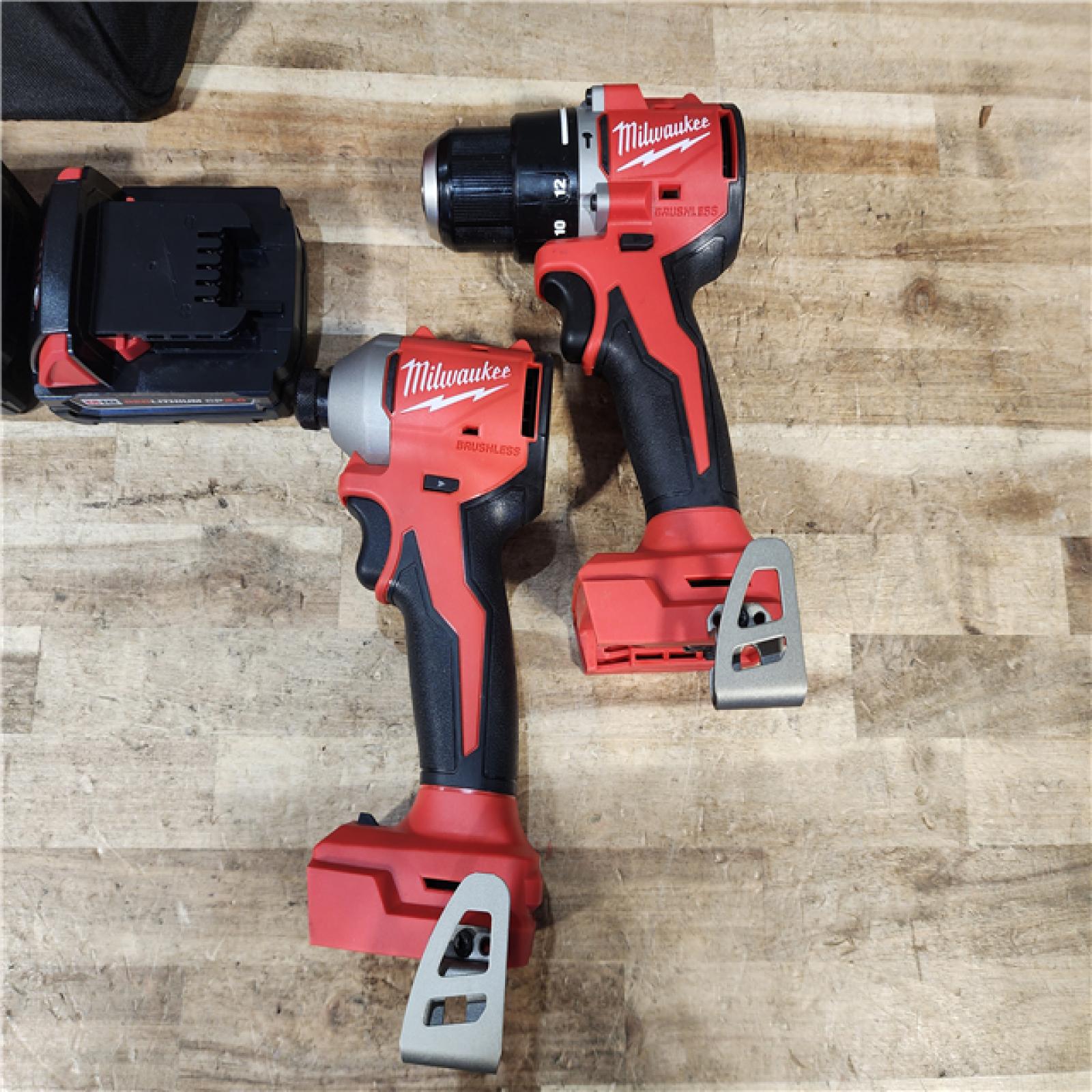HOUSTON LOCATION - AS - IS Milwaukee 2 Tool Combo Kit W/ (2) Battery & Charger